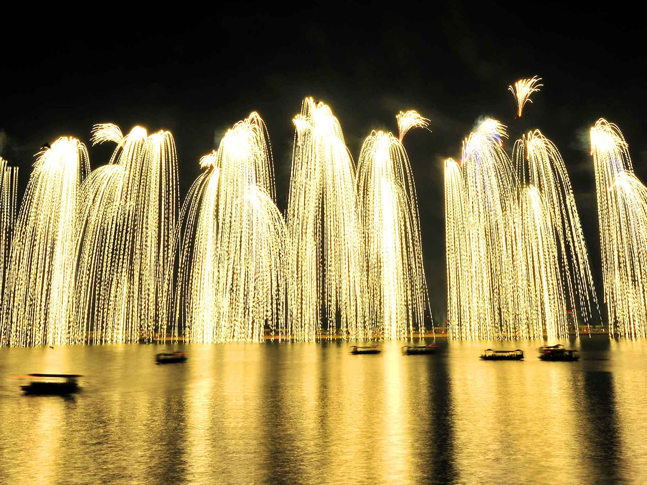 2015年长沙橘子洲国际音乐焰火《天堂一景人间一梦》