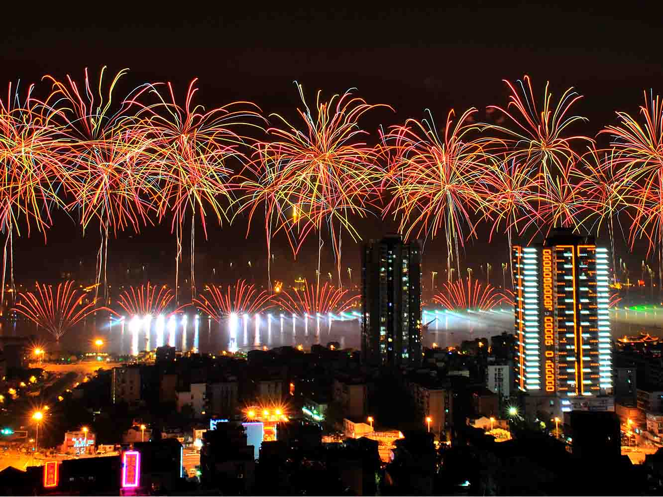 中博会《湘江之韵》